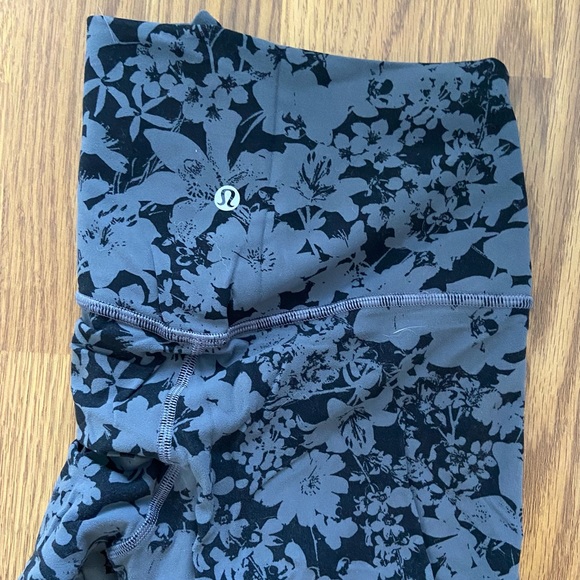 Lululemon Align Pant 7/8 length - Picture 4 of 4